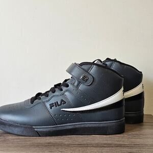 FILA Men's Vulc 13 Mid Plus Casual Sneakers Size 9 Black  NWT
